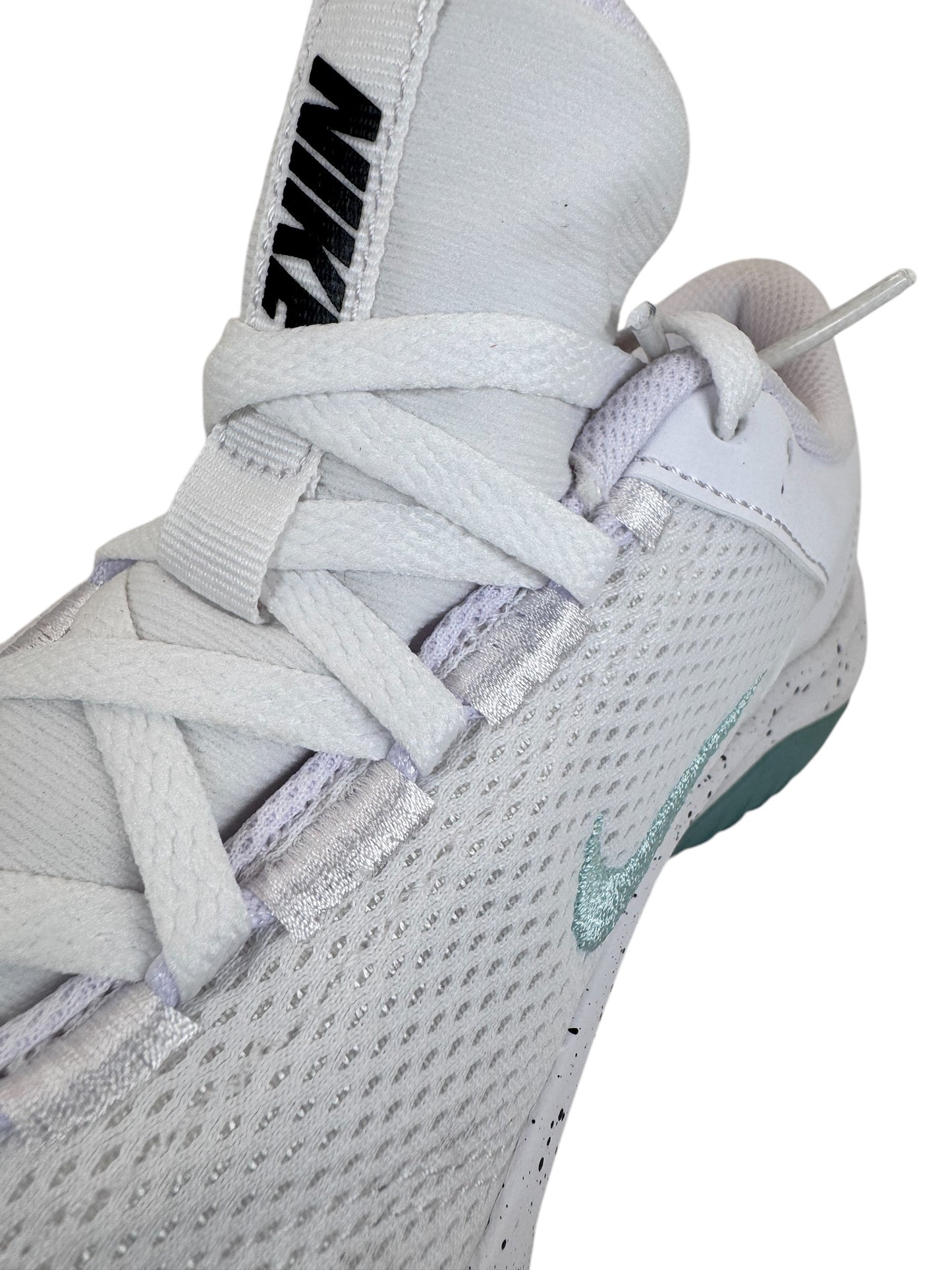Nike Legend Essential 3