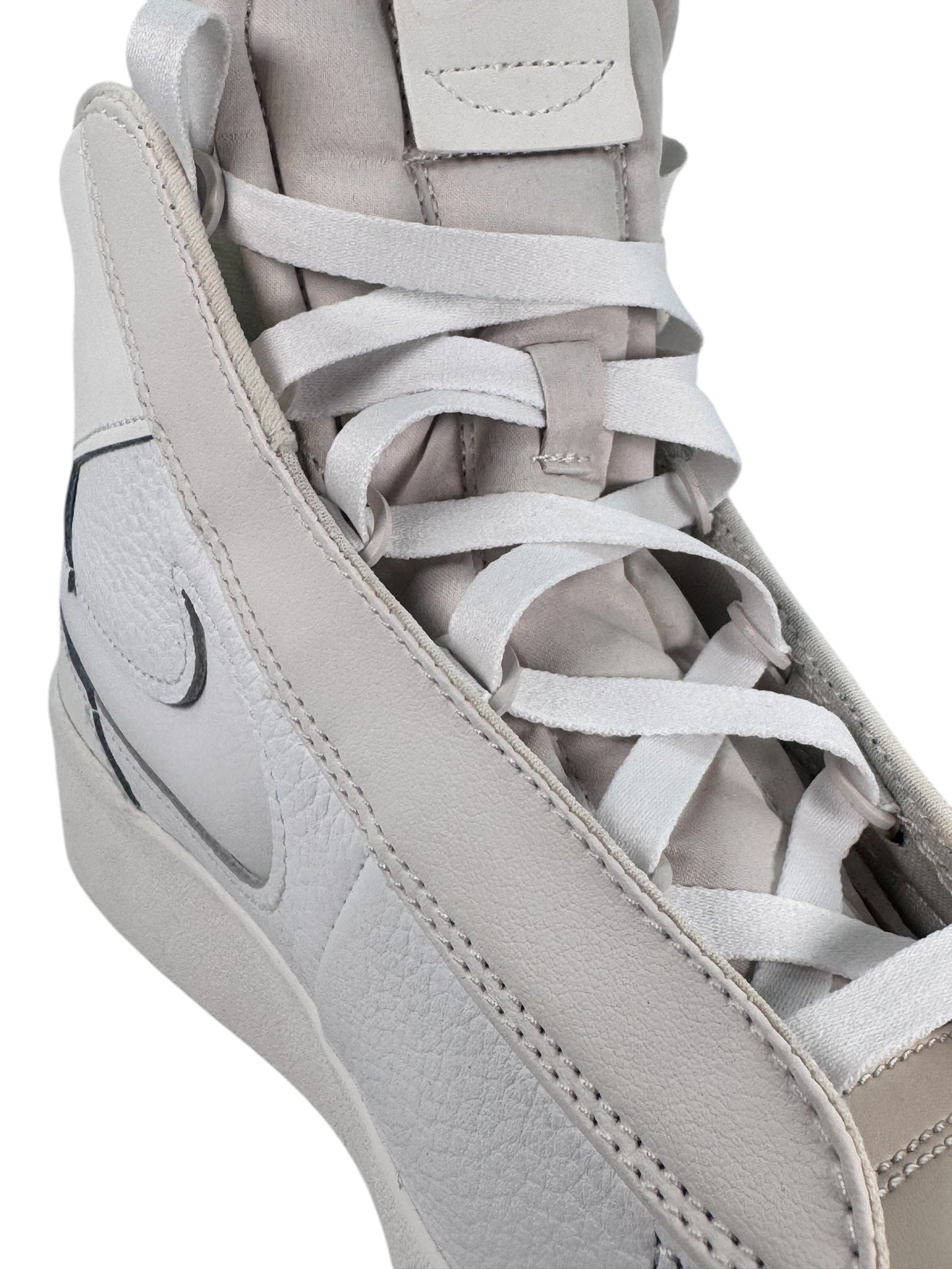 Nike Blazer Mid Victory ‘Summit White/Phantom/Light Cream’
