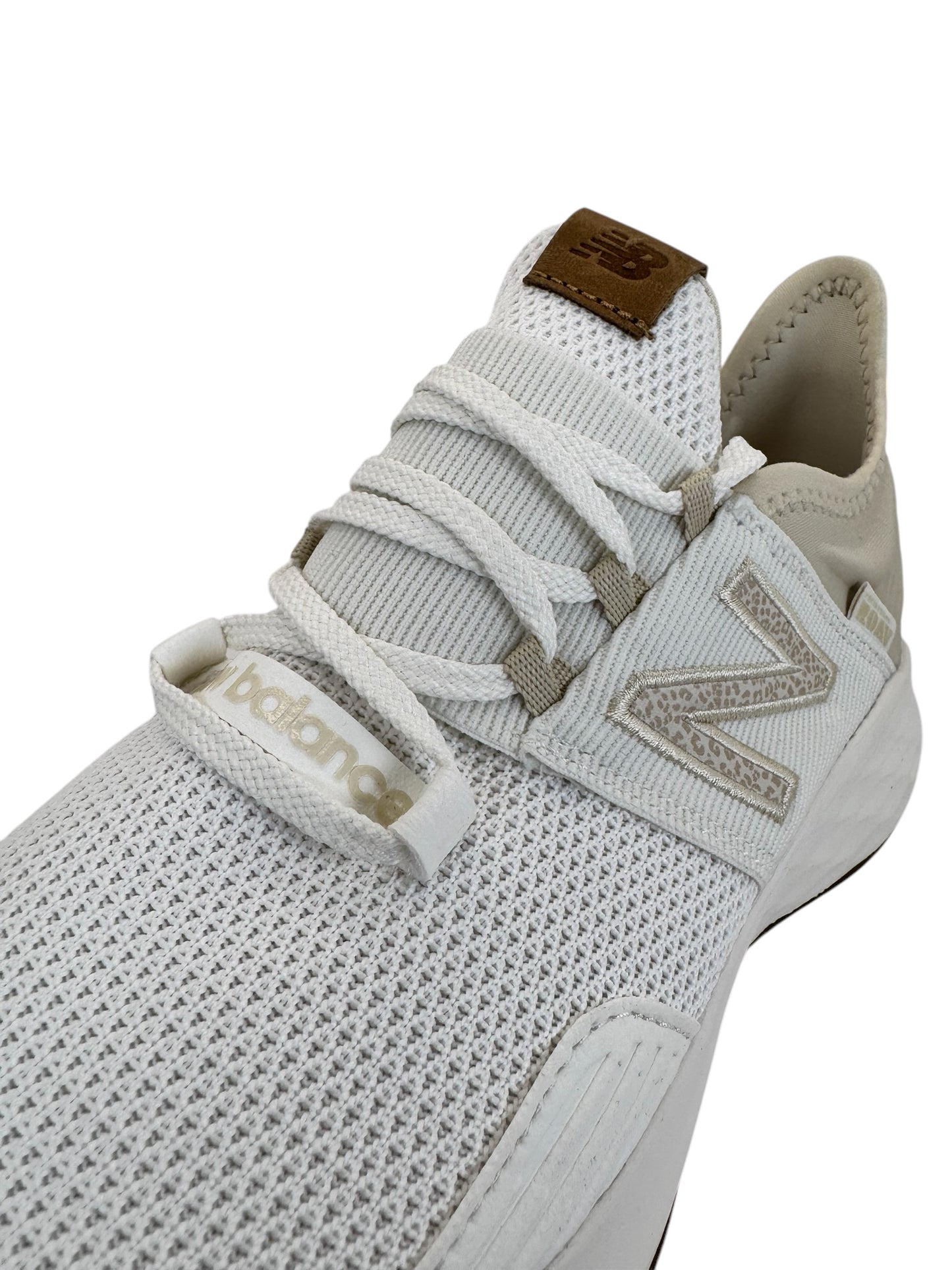 New Balance Fresh Foam Roav Blanco Crema