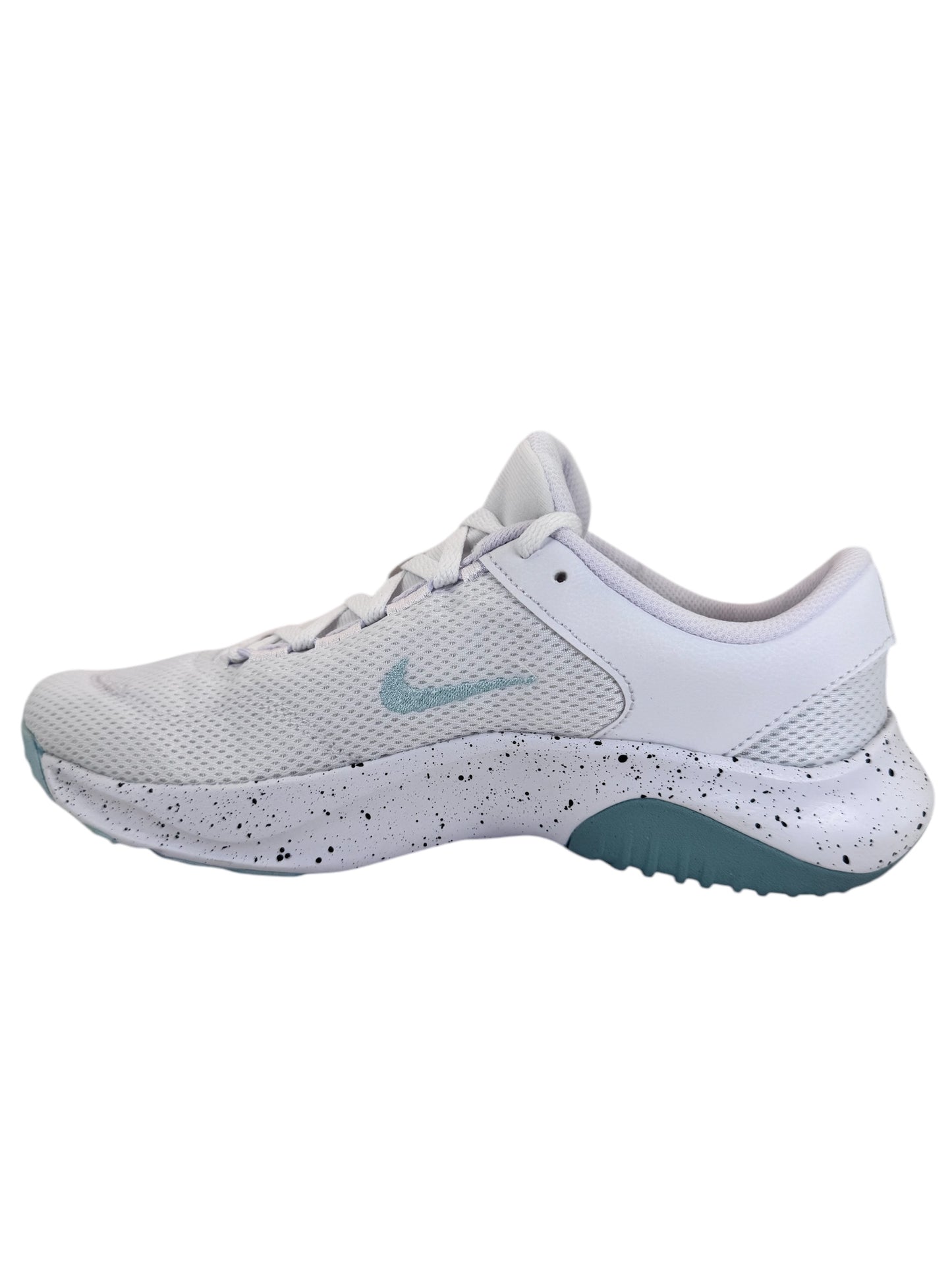 Nike Legend Essential 3 Next Nature